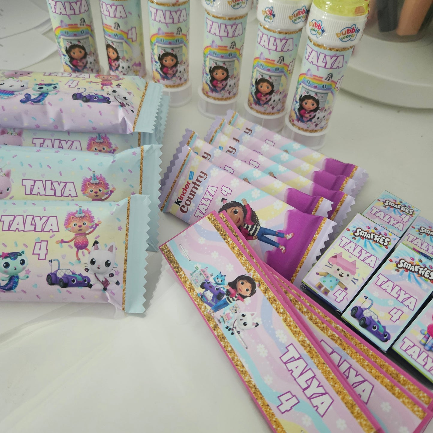 THEME GABBY'S DOLLHOUSE GABBY CHAT